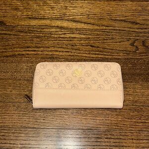 AV Dusty Pink 16 Card Long Full Open Zip Around Wallet With Gold Details